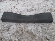 Накладка панели задней багажника 1337951 4M51A40352ADW Форд Фокус 2 Хэтчбек, - БУ