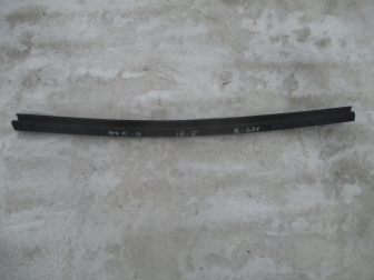 Уплотнитель стекла двери задней левой 3M514M518V41-R-LH 2057071 2586061 Форд Фокус 2 Все, - БУ