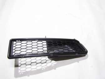 Решетка бампера переднего правая 6001546784, 8200301496 Рено Логан, - Renault