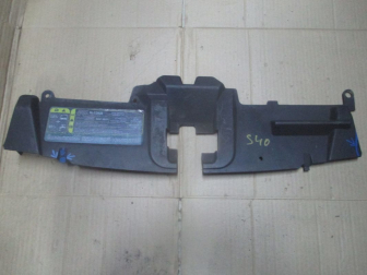 Накладка замка капота 1144885, 1212559 2M5116613BB Форд Фокус 1 - S-40 - есть СКОЛЫ! - БУ