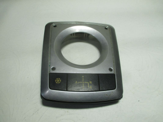 Накладка рычага передач РКПП робот 13154939 784259 4691000408 4691000410 Опель Астра H, - БУ