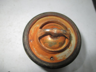 Термостат Форд Фокус 1 1001993, 948М8575AA на 92-102 градуса моторы 1,8-2,0 литра 8-16V, - БУ