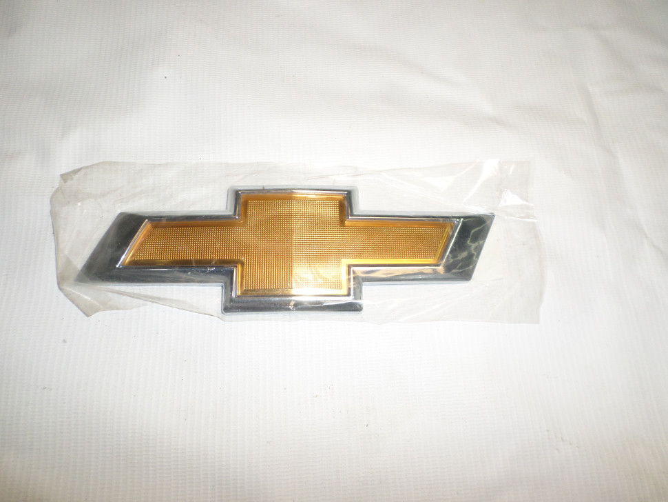 Знак решетки Cobalt GM