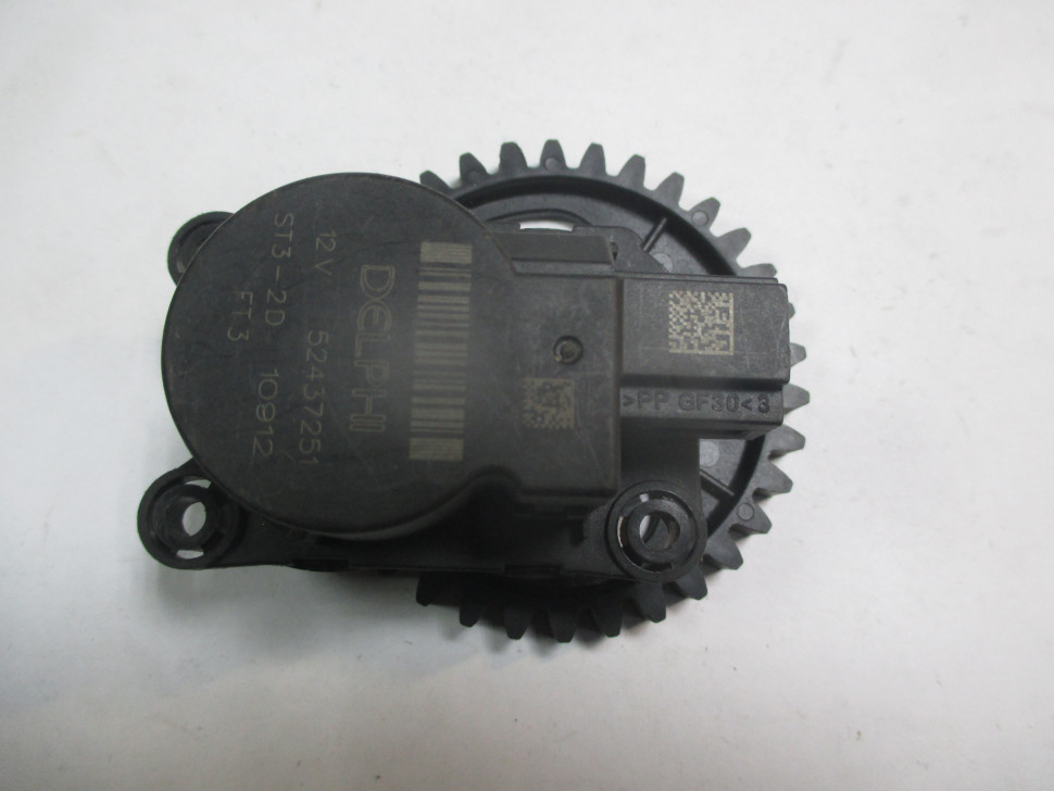 Мотор привода заслонки отопителя салона 52437251 ST32D10912 Шевроле ...