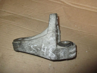 Кронштейн опоры АКПП BV616P093HA Форд Фокус 3 на 2,0 литра, - БУ