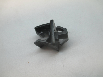 Фиксатор упора капота 94530161 0940308302 фиксатор Шевроле Ланос Шанс Реззо, Нубира, - GM