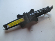 Домкрат Форд Фокус 2 штатный 1306461 1480006 1223388 6M5117080AB ромбический механический, - БУ