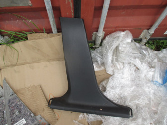 Облицовка Стойки средней левая нижняя 95158963, 95158965 Шевроле Орландо 95259743, - БУ