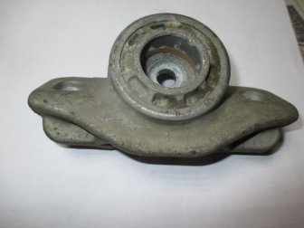 Опора амортизатора заднего 13252362 13345960 13345955 Шевроле Круз Орландо Опель Астра J Мокко - БУ