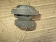 Опора радиатора нижняя или верхняя 1061194, 1070136 98AB8125EC на Форд Фокус 1, - БУ