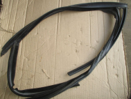 Уплотнитель стекла двери задней правой 1743914 Форд Фокус 2 Седан и Хэтчбек, - БУ