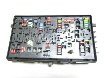 Блок предохранителей 95216200-02 6200 Шевроле Круз 1.4л Турбо - средняя часть - БУ