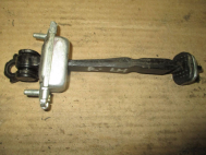 Ограничитель хода дверей задних 95989762, 95940417 Шевроле Авео Т300 Седан и Хэтчбек, - БУ-2