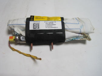 Подушка безопасности сиденья заднего левого боковая 95215463 12845934 Chevrolet Cruze Buick - БУ