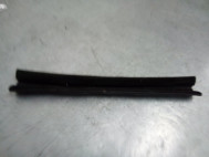 Направляющая стекла дверей задних 1251834 Форд Фокус 2 Седан и хетчбек - БУ