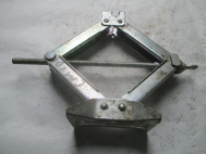 Домкрат 95902916 96427363 Дэу Матиз Шевроле Спарк M200 штатный ромбический голый - СМ-106, - БУ