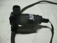 Насос бачка омывателя LR002306 6H5217K624AA 080228B 30099 прямоугольный разъем Фрилендер 2, - БУ