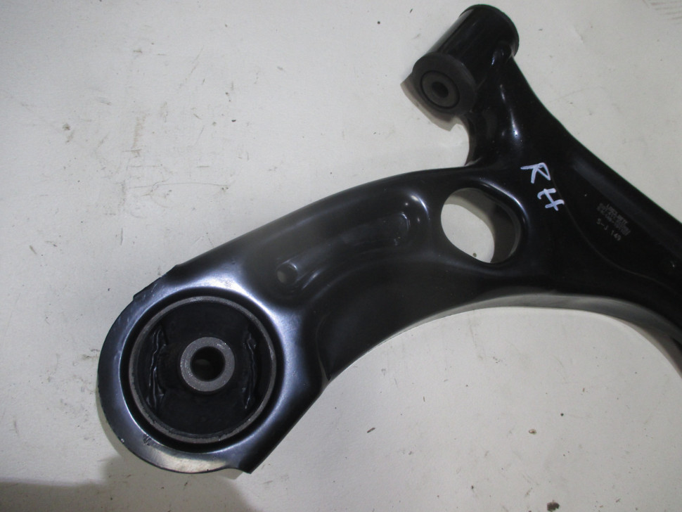 Сайлентблок рычага авео т250. Сайлентблок переднего рычага задний авео т300. Moog desb8906 сайлентблок. 95228670 передний сайлентблок рычага. Сайлентблок рычага переднего задний шевроле авео т250.