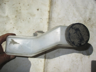 Бачок главного тормозного цилиндра 46090JD01A Ниссан Кашкай J10 JJ10 MR20DE 2,0л с датчиком - БУ