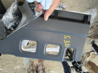 Накладка торпеды Шевроле Авео Т300 нижняя левая 95193664 под рулем 95193666, - БУ