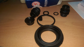 Ремкомплект суппорта заднего - Резинки Опель Астра H, Zafira B 1J0615423A, 1J0615423B, - Seina