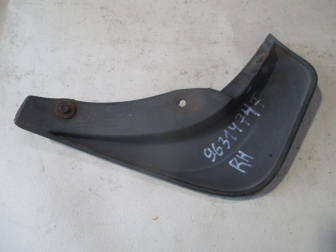 Брызговик задний правый 96562712 96314747 Дэу Матиз с 1998 года на бампере заднем, - БУ