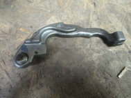 Рычаг механизма стояночного тормоза правый 44040CY001 Ниссан Жук F15 с 10 по 07.14г - БУ