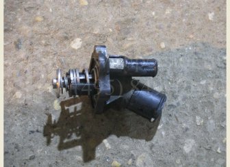 Термостата корпус Форд Фокус 1 двигателя 2,3 лит 1109329, XS4Z8592AC, 3M4Z8575AB с Термостатом, - БУ