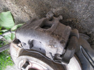 Суппорт Форд Фокус 2 - Скоба заднего суппорта левого или правого 1468866, 3M512C364FA, - БУ