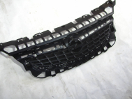 Решетка радиатора 1320167, 13266577, 13300949 Opel Astra J - без Хрома, - TYG