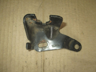 Кронштейн крепления троса КПП 13293567 Шевроле Круз Опель Астра J, - БУ