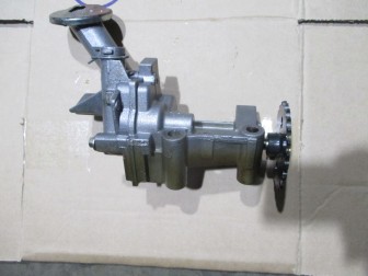 Насос масляный 150100565R Ниссан Террано D10 Рено Дастер 2,0 литра Меган,2 Сандеро - БУ