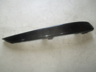 Молдинг бампера переднего правый 1400768 13121996 1400737 13121994 Опель Астра H - Черная - БУ