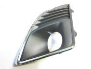Накладка противотуманки левой 95093359 Шевроле Круз с 2013 года рестайлинг - Хром, - Sat