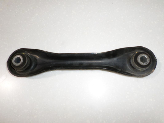 Рычаг задний нижний 1061668, 1105524 левый или правый Фокус 1 и 2 и 3, - БУ