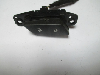 Кнопка центрального замка 96892121 10006260 96892119 Шевроле Авео Т300 Круз, - БУ