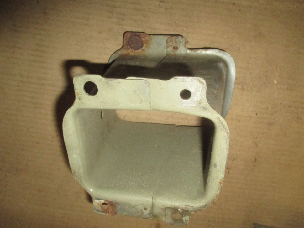 Кронштейн усилителя переднего бампера правый G51143BAMA Ниссан Тиида ...