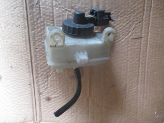 Бачок цилиндра тормозного Главного Форд Фокус 1 98AB2C217BC L481484 S-48, - БУ