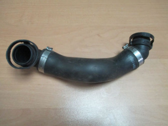 Шланг от воздушного фильтра до вакуумного насоса 55567469 Шевроле Круз F18D4- БУ