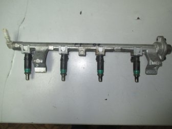 Рампа топливная Форд Фокус 2 - 1429843, 9d2809h487 для мотора 2 литра - алюминиевая, - БУ