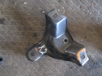 Кронштейн опоры двигателя правой 98AB6037CD Форд Фокус 1 на 1,4-2,0 литра 1206673, 1232656, - БУ