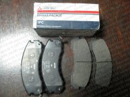 Колодки передние Митсубиси Аутлендер тормозные дисковые 4605A730, 4605A730Z, MZ690562, - Pilenga