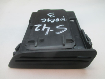 Держатель карточек 1761971 Форд Фокус 3 Хэтчбэк - S-42, - БУ