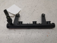 Рампа топливная Дэу Матиз 96351997, 96486971 Шевроле Спарк 0,8 литра пластик, - БУ