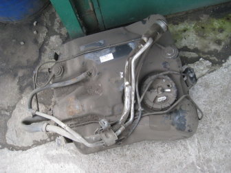 Горловина заливная топливного бака Форд Фокус 2 Универс - Патрубок горловины 1627071, 8M519032 - БУ