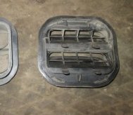 Клапан вентиляции кузова Шевроле Ланос в заднем крыле 96242978 в багажнике, - General Motors