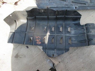 Защита абсорбера топливного пластиковая 17559EM31B Ниссан Тиида С11X, SC11X с 07 по14г, - БУ