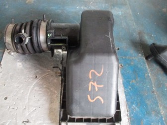 Корпус воздушного фильтра Ниссан Марч, Верса, 1,6 литра верхняя часть HR16DE 165261HK0A - БУ