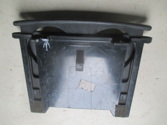 Подстаканник 96234173, 96235173, 96330397, 96330399 Шевроле Ланос есть ДЕФЕКТ крепления, - БУ