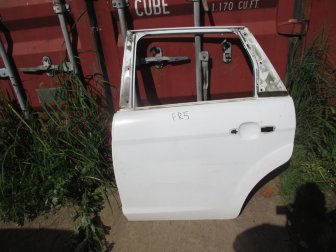 Дверь задняя левая Форд Фокус 2 Универсал с 2008 г.в. 1702414, 1502113, - БУ Белая FR5 есть вмятинка